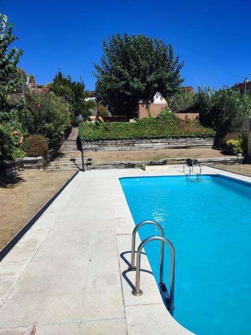 Duplex Con Piscina En Rubi Apartment Ngoại thất bức ảnh