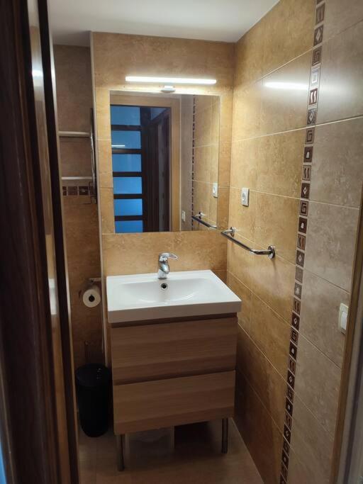 Duplex Con Piscina En Rubi Apartment Ngoại thất bức ảnh